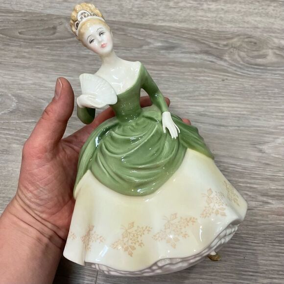 Vintage Royal Doulton HN2312 "Soiree" Bone China Figurine (512286H) 1967s - Picture 5 of 11